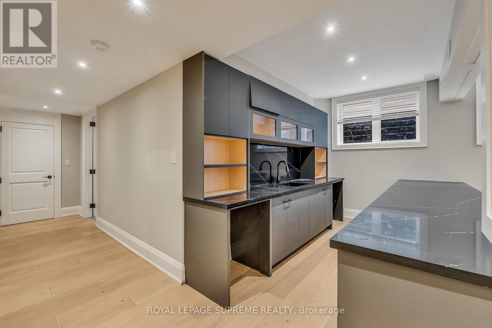 477 Candler Road, Oakville, Ontario  L6J 2V5 - Photo 38 - W12995114