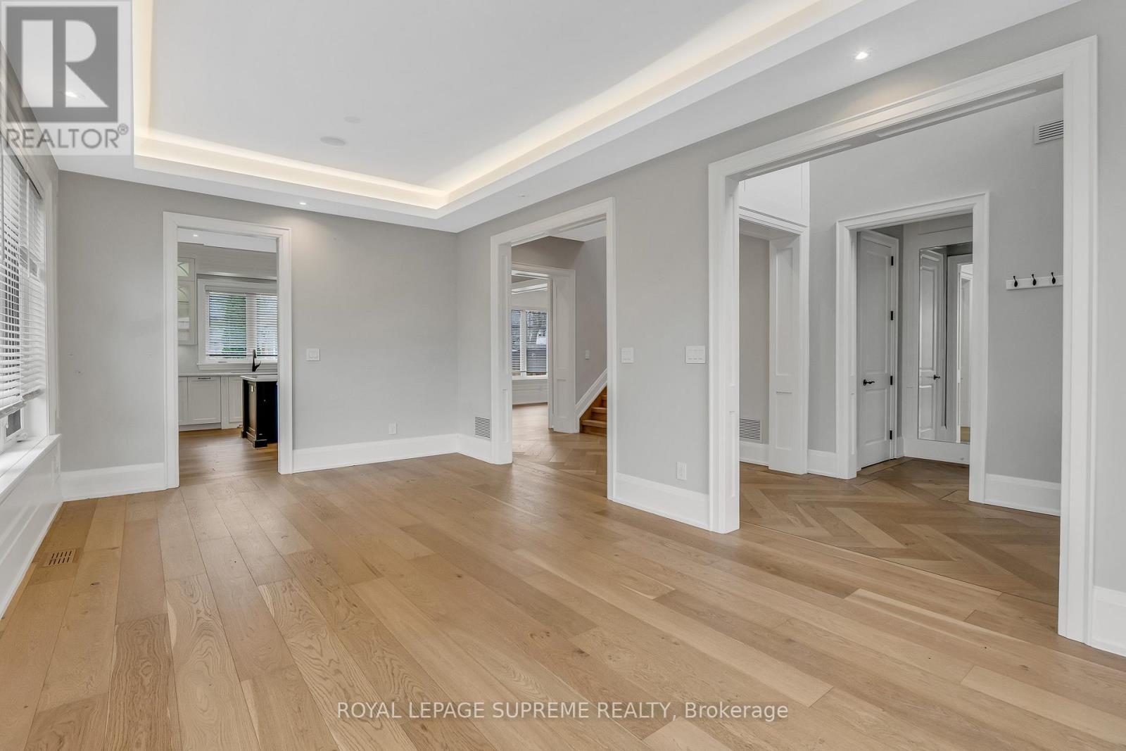 477 Candler Road, Oakville, Ontario  L6J 2V5 - Photo 8 - W12995114