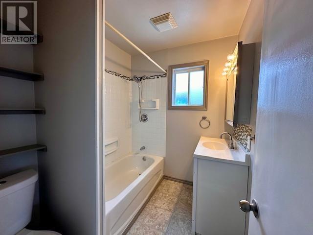 704 Frederica St W, Thunder Bay, Ontario  P7E 3X2 - Photo 6 - TB2600691