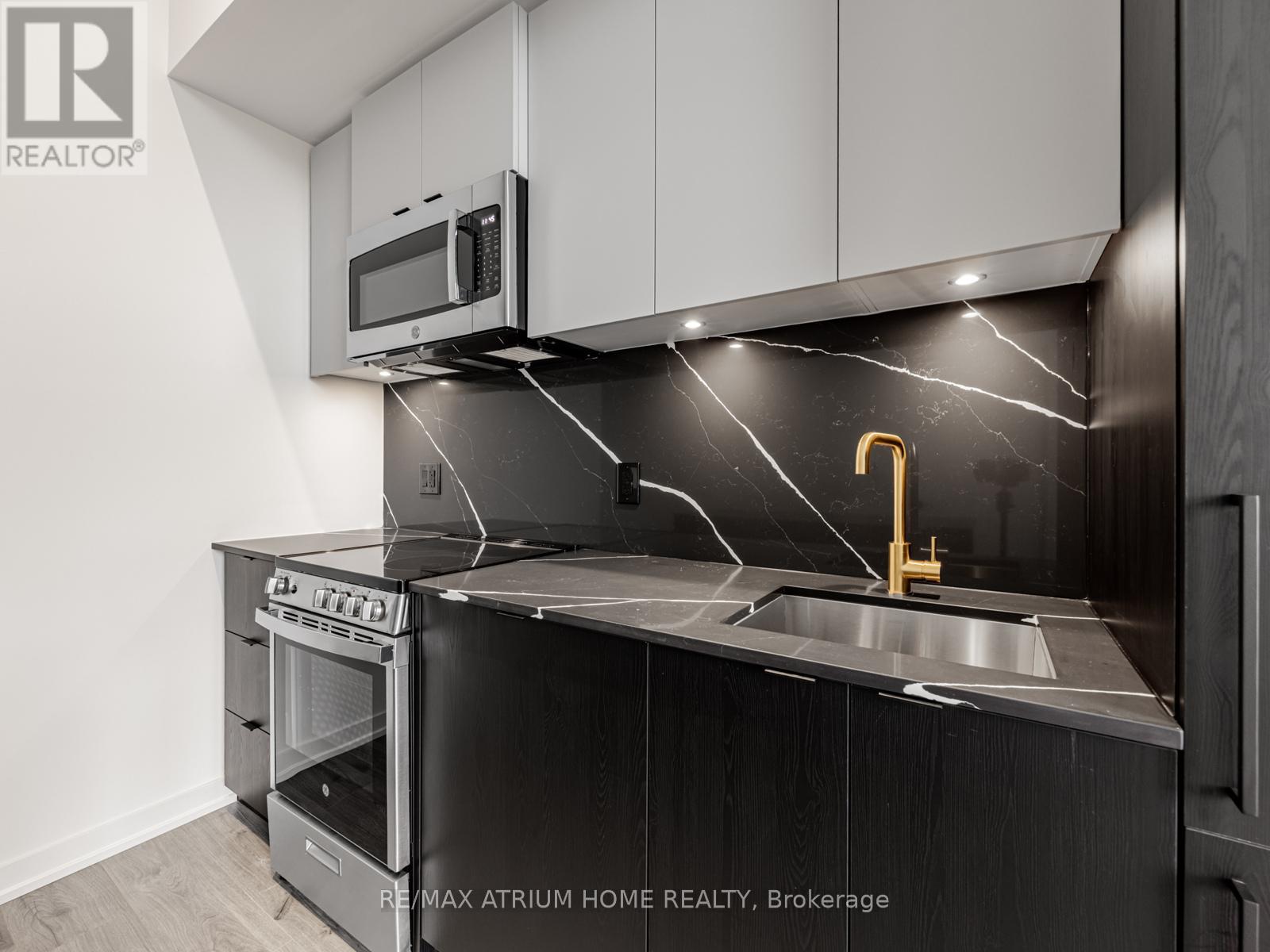 706 - 285 Dufferin Street, Toronto, Ontario  M6K 0J2 - Photo 12 - W12995132