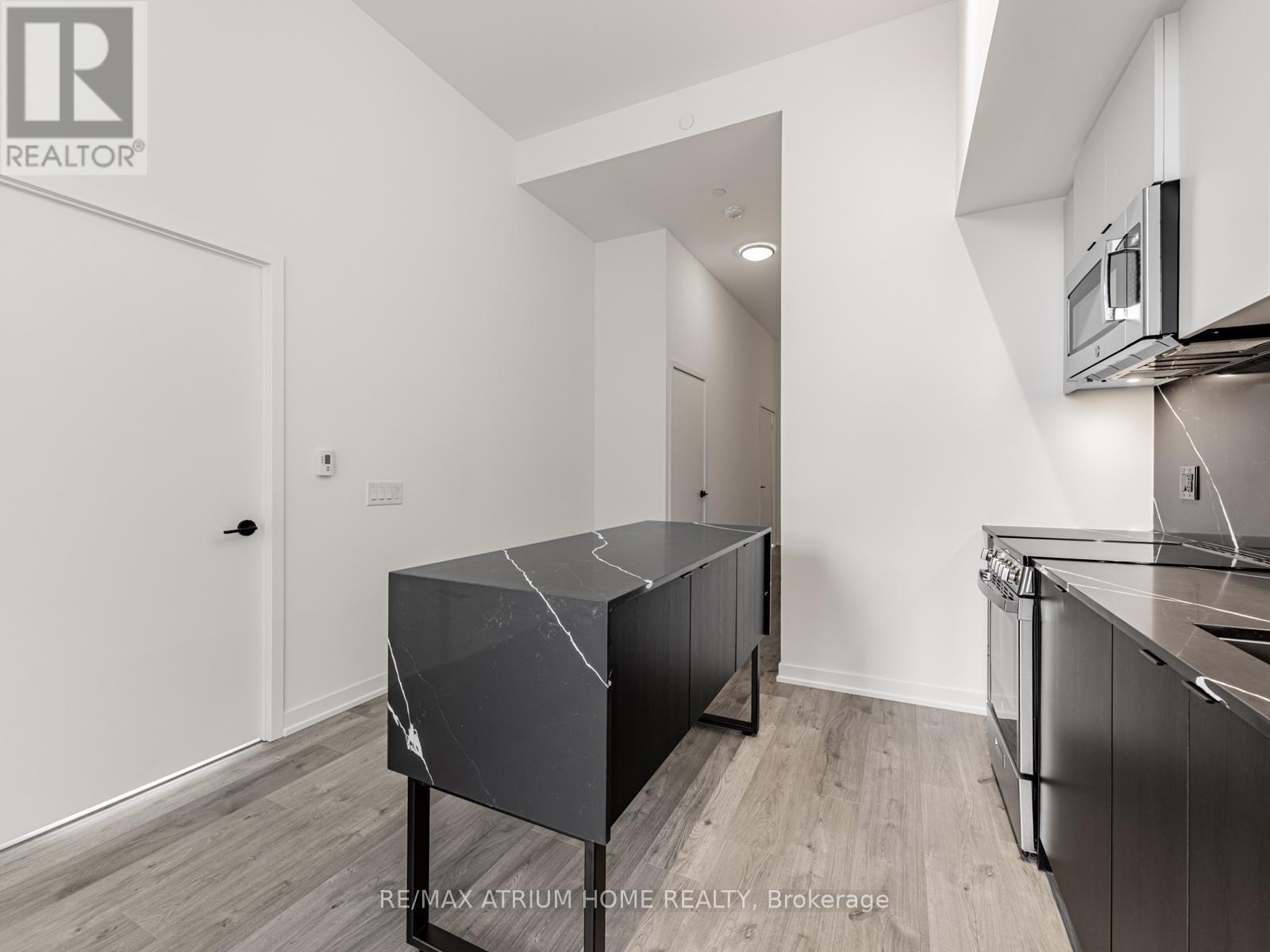 706 - 285 Dufferin Street, Toronto, Ontario  M6K 0J2 - Photo 6 - W12995132