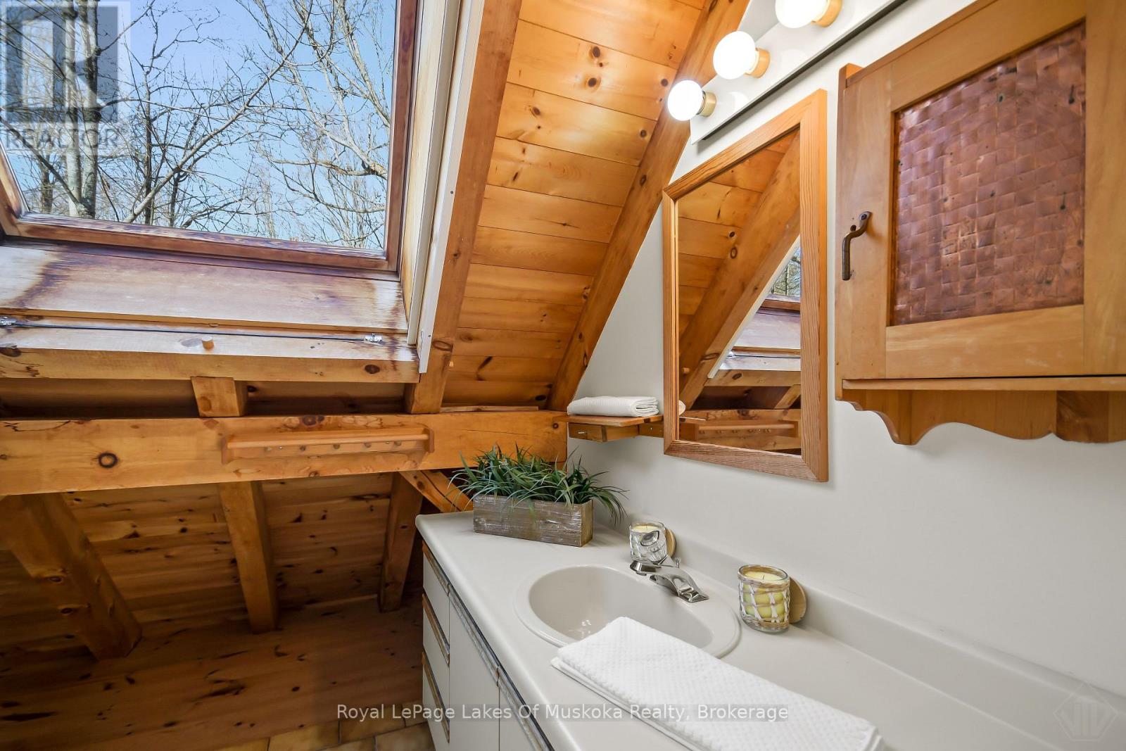 124b Maplehurst Road, Seguin, Ontario  P0C 1J0 - Photo 30 - X12992434