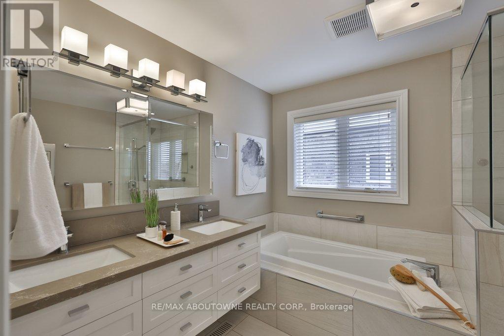 86 Forsythe Street, Oakville, Ontario  L6K 3J8 - Photo 31 - W12995146