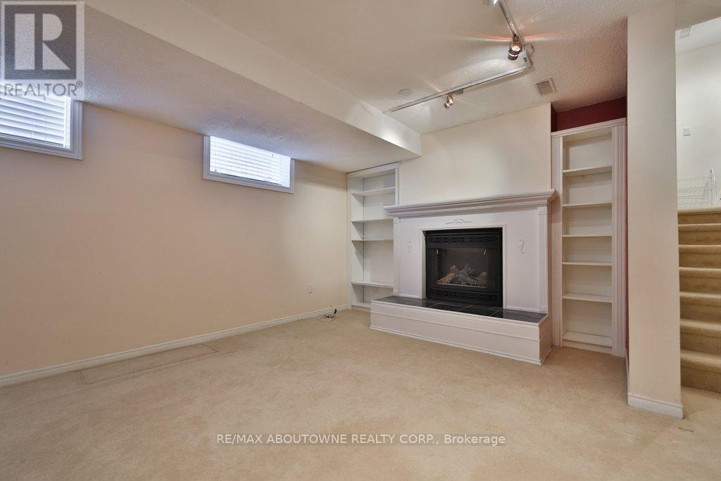 86 Forsythe Street, Oakville, Ontario  L6K 3J8 - Photo 36 - W12995146