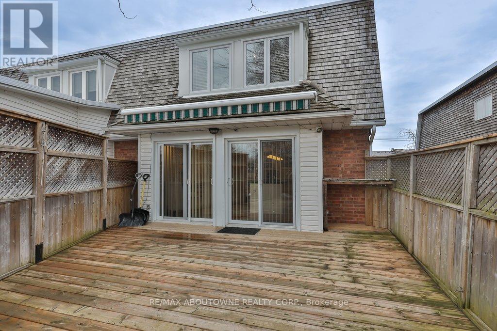 86 Forsythe Street, Oakville, Ontario  L6K 3J8 - Photo 38 - W12995146