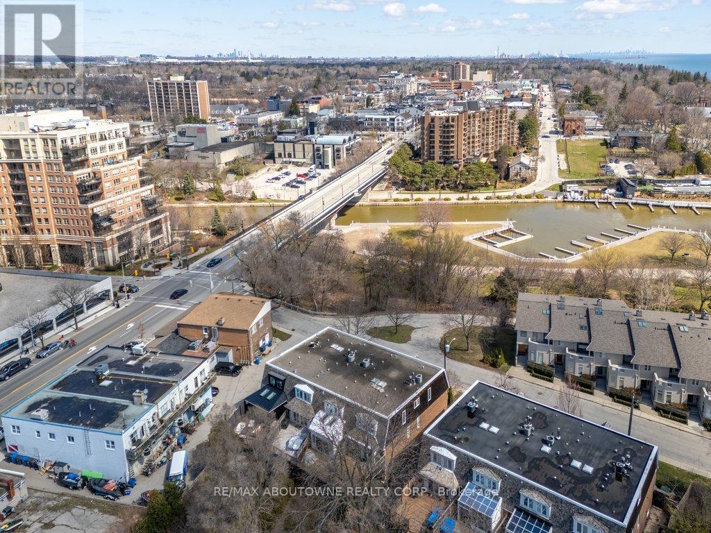 86 Forsythe Street, Oakville, Ontario  L6K 3J8 - Photo 47 - W12995146