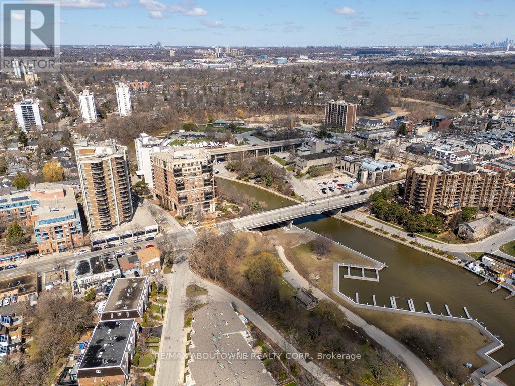 86 Forsythe Street, Oakville, Ontario  L6K 3J8 - Photo 49 - W12995146