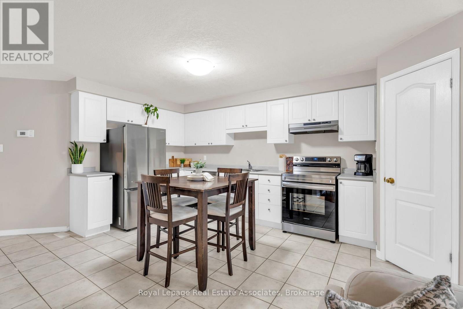 154 Montgomery Boulevard, Orangeville, Ontario  L9W 5B8 - Photo 13 - W12995176