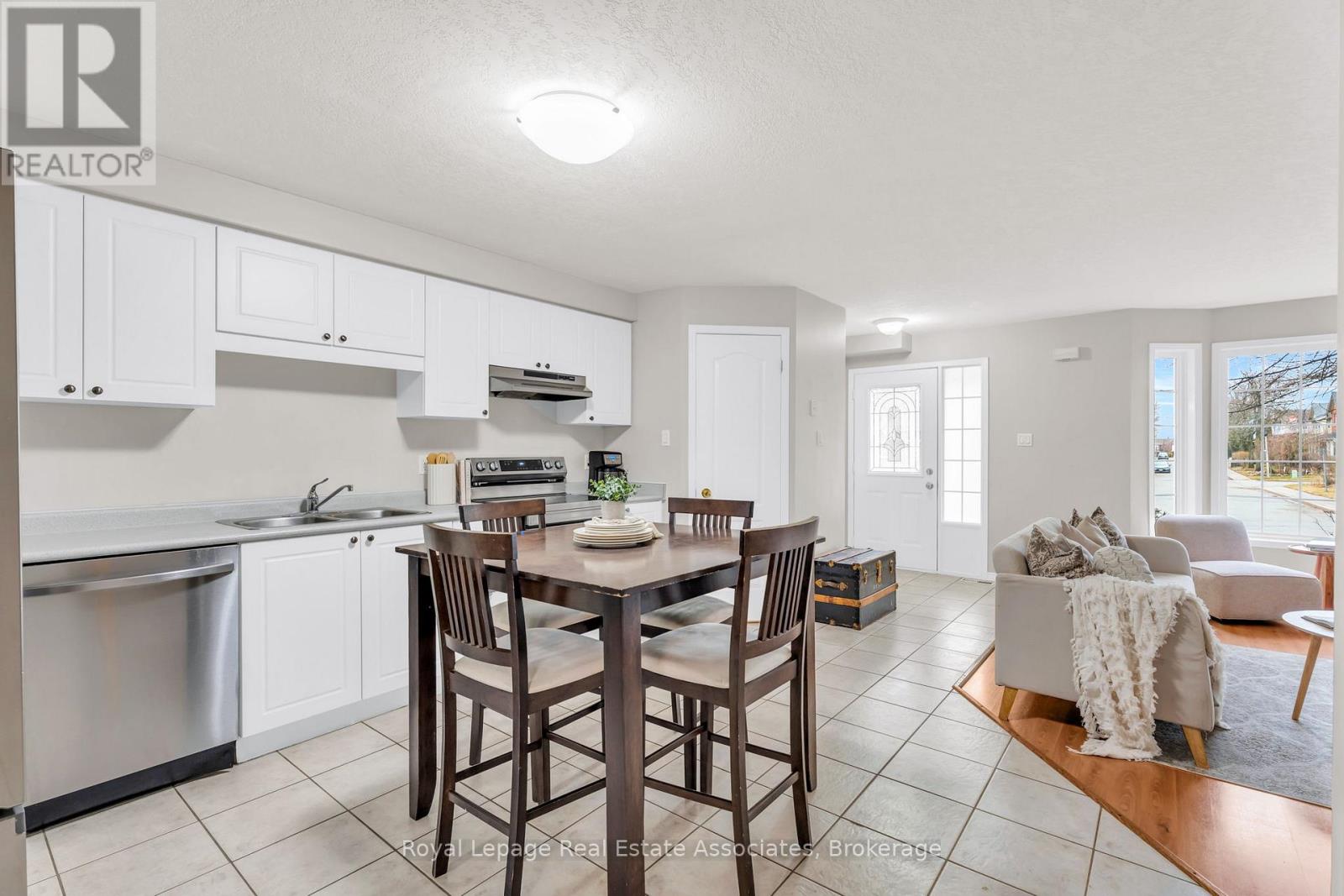 154 Montgomery Boulevard, Orangeville, Ontario  L9W 5B8 - Photo 16 - W12995176