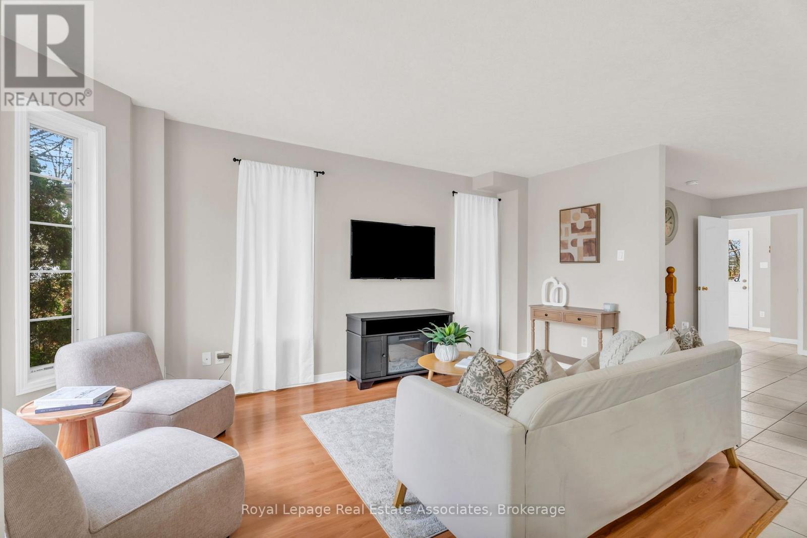 154 Montgomery Boulevard, Orangeville, Ontario  L9W 5B8 - Photo 9 - W12995176