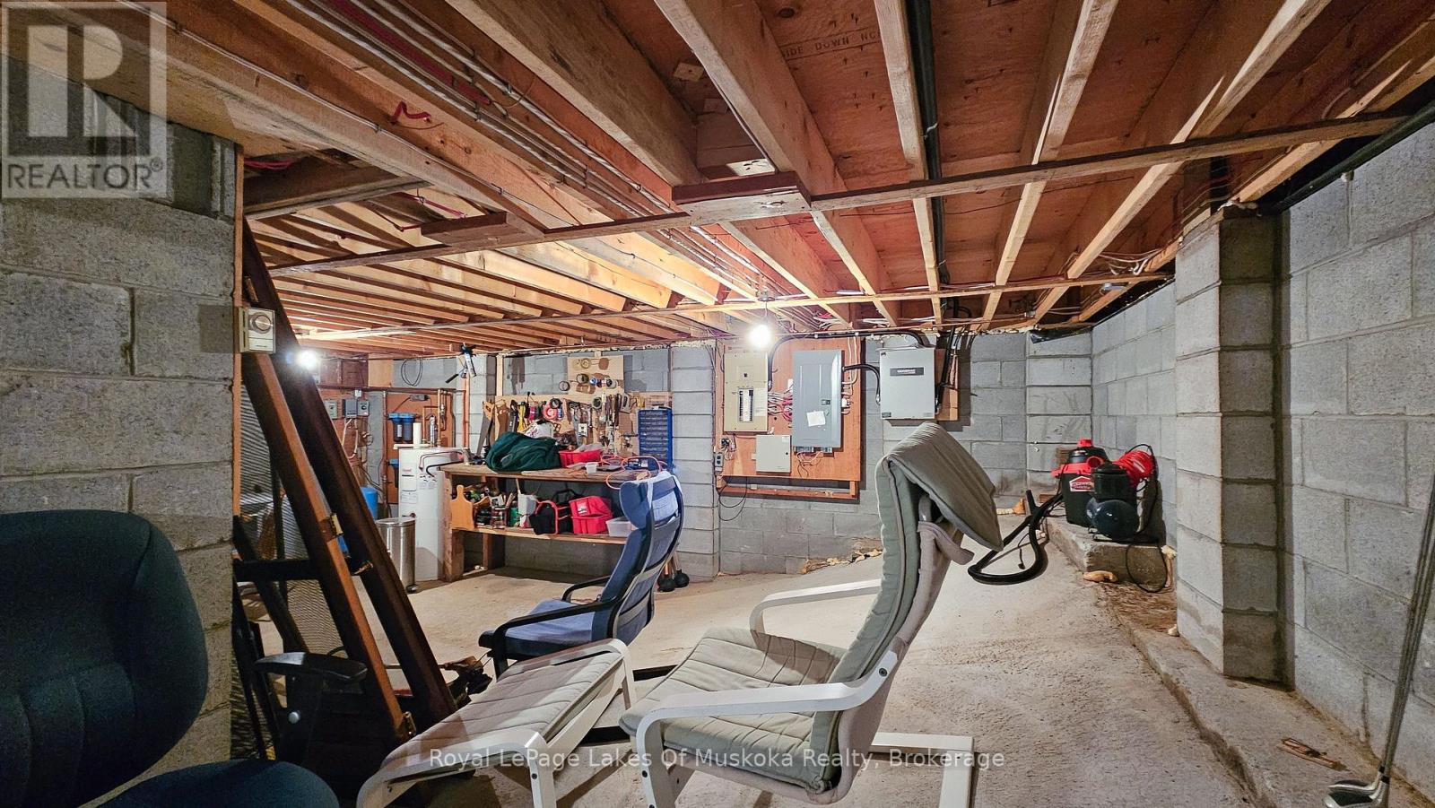 124b Maplehurst Road, Seguin, Ontario  P0C 1J0 - Photo 37 - X12992434