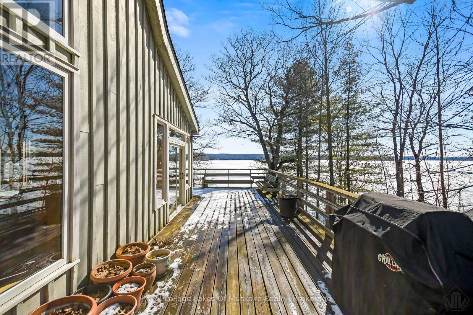 124b Maplehurst Road, Seguin, Ontario  P0C 1J0 - Photo 4 - X12992434