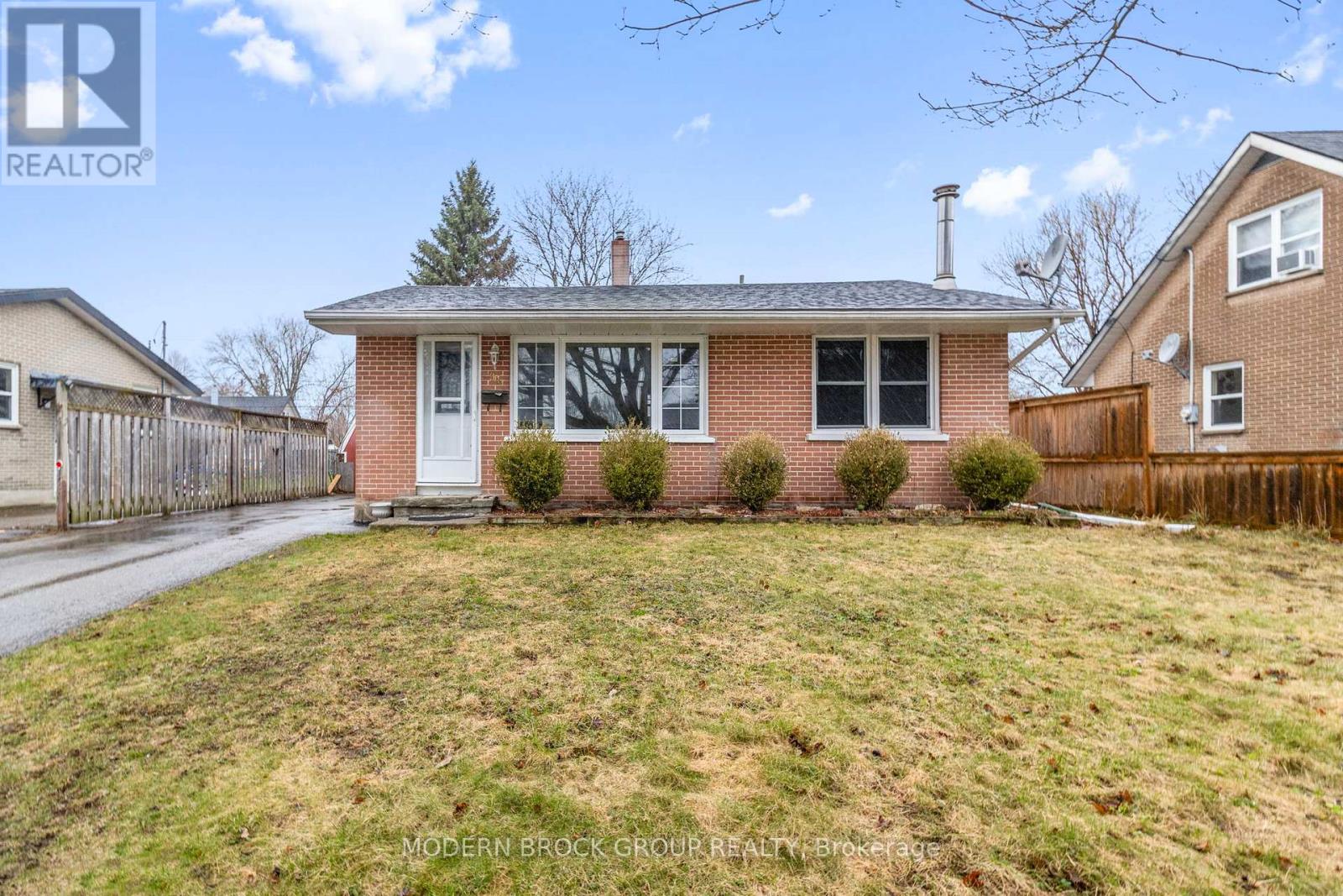 94 Bisley Crescent, Brockville, Ontario  K6V 2T8 - Photo 1 - X12709970