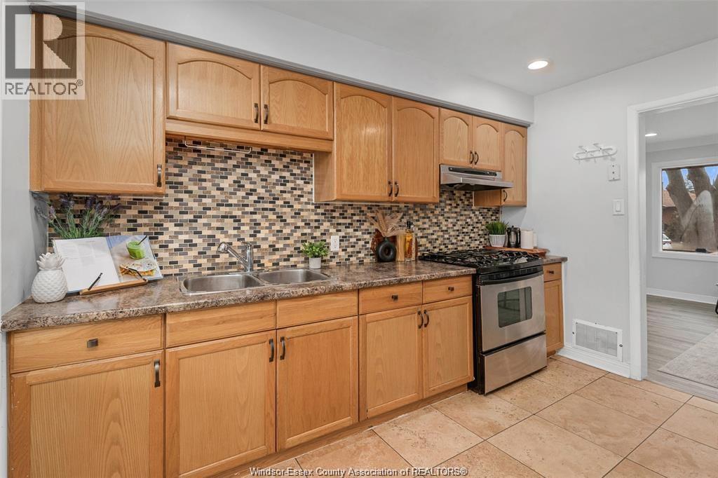 1217 Harrison, Windsor, Ontario  N9C 3J4 - Photo 10 - 26008062