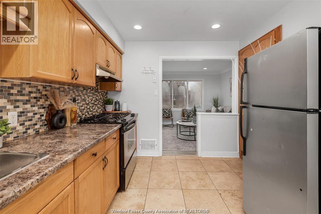 1217 Harrison, Windsor, Ontario  N9C 3J4 - Photo 9 - 26008062