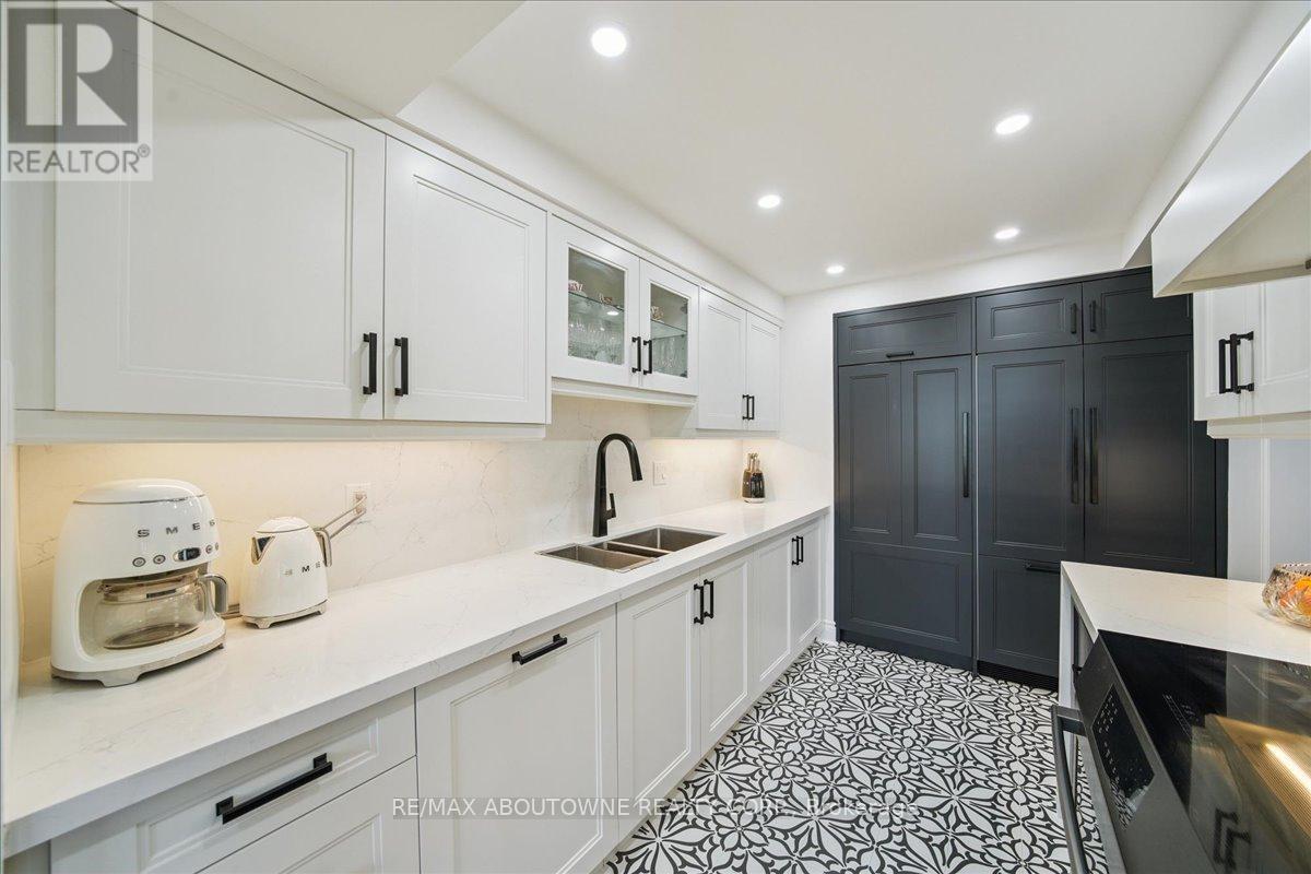 2603 - 550 Webb Drive, Mississauga, Ontario  L5B 3Y4 - Photo 13 - W12749022