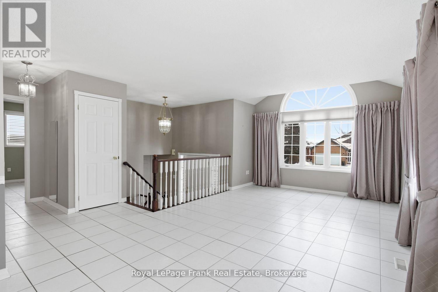 284 Rockingham Court, Cobourg, Ontario  K9A 5W3 - Photo 4 - X12994464