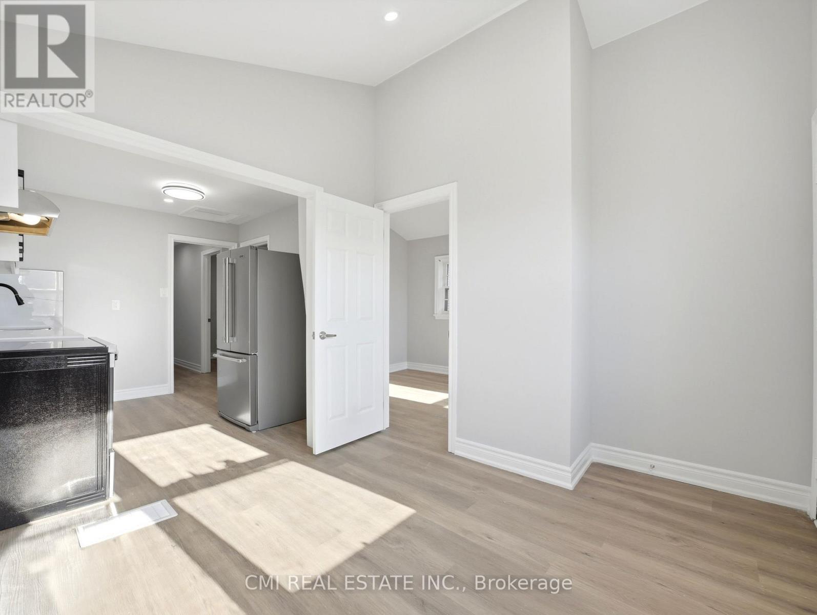 86 Adair Avenue S, Hamilton, Ontario  L8K 3S5 - Photo 6 - X12994922