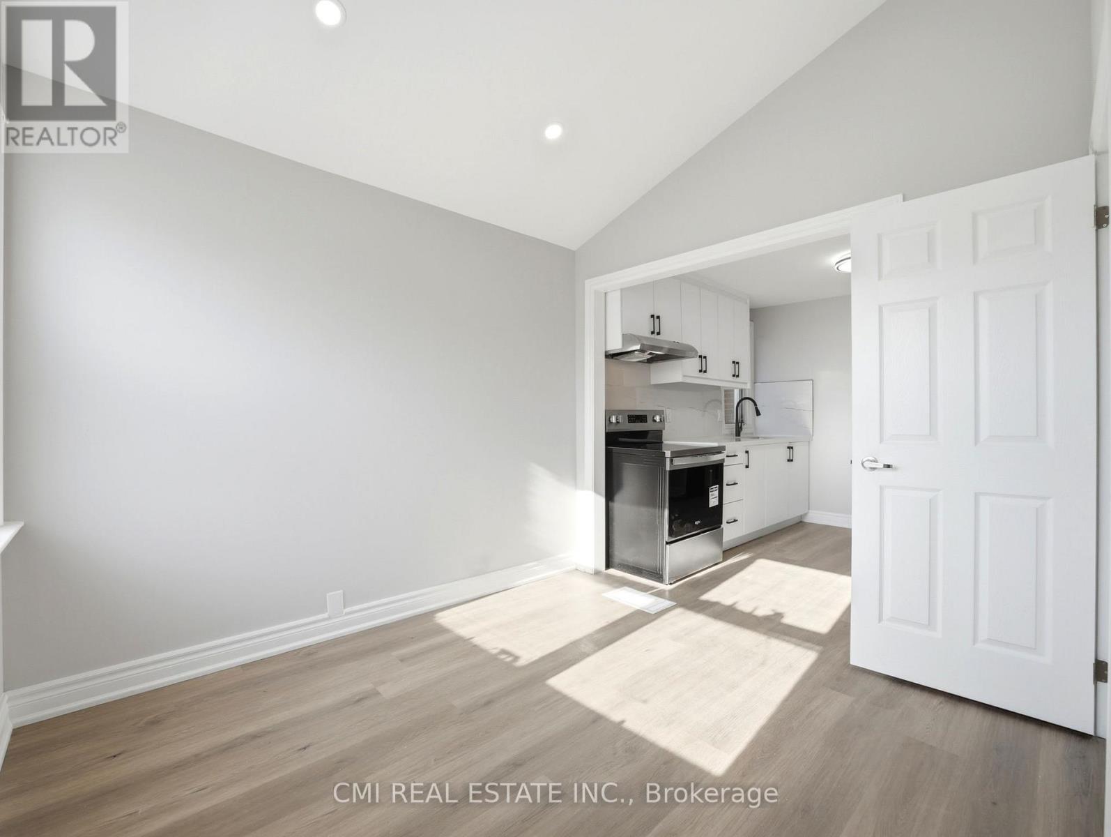 86 Adair Avenue S, Hamilton, Ontario  L8K 3S5 - Photo 7 - X12994922