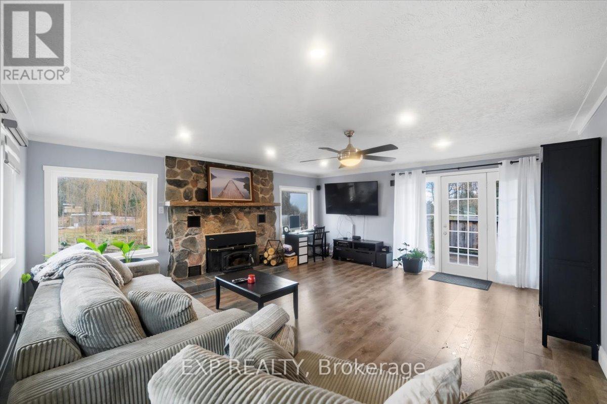 303 Bruce Rd 9, Saugeen Shores, Ontario N0H 2T0 - Photo 9 - X12994932