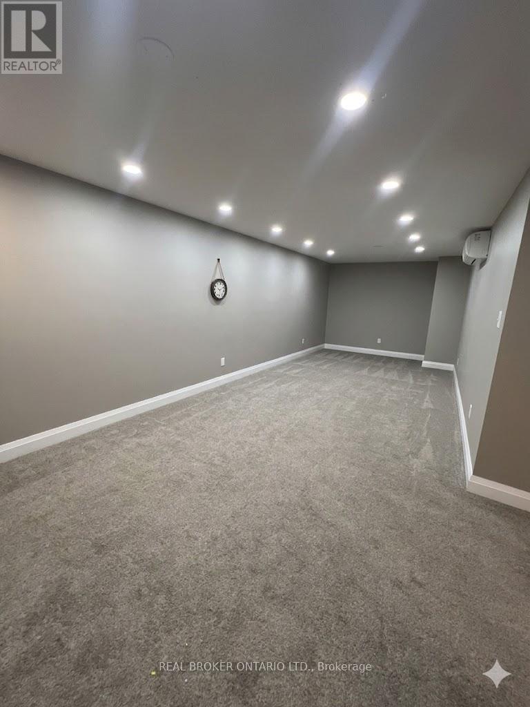 8 Ralgreen Crescent, Kitchener, Ontario  N2M 1T9 - Photo 11 - X12994936