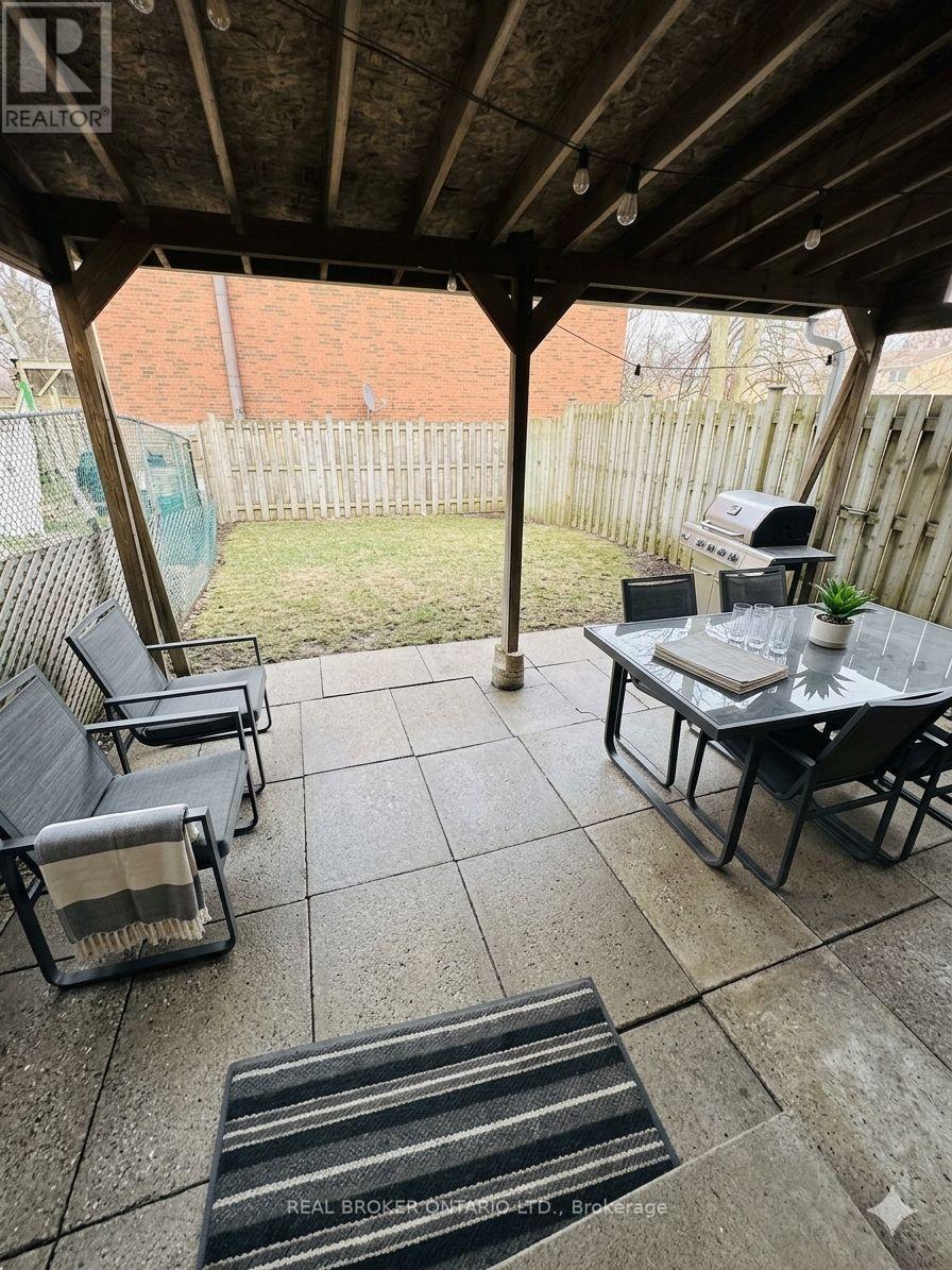 8 Ralgreen Crescent, Kitchener, Ontario  N2M 1T9 - Photo 13 - X12994936