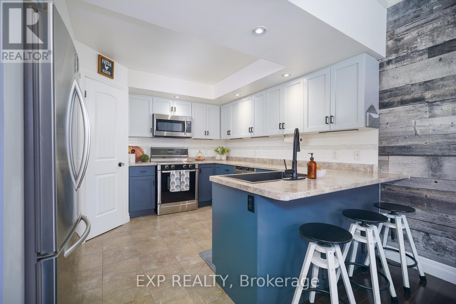 875 Ridgewood Drive, Woodstock, Ontario  N4T 0E5 - Photo 16 - X12994986