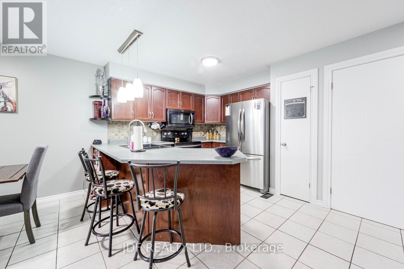 80 Amanda Walk, Cambridge, Ontario  N3C 4K7 - Photo 11 - X12995052