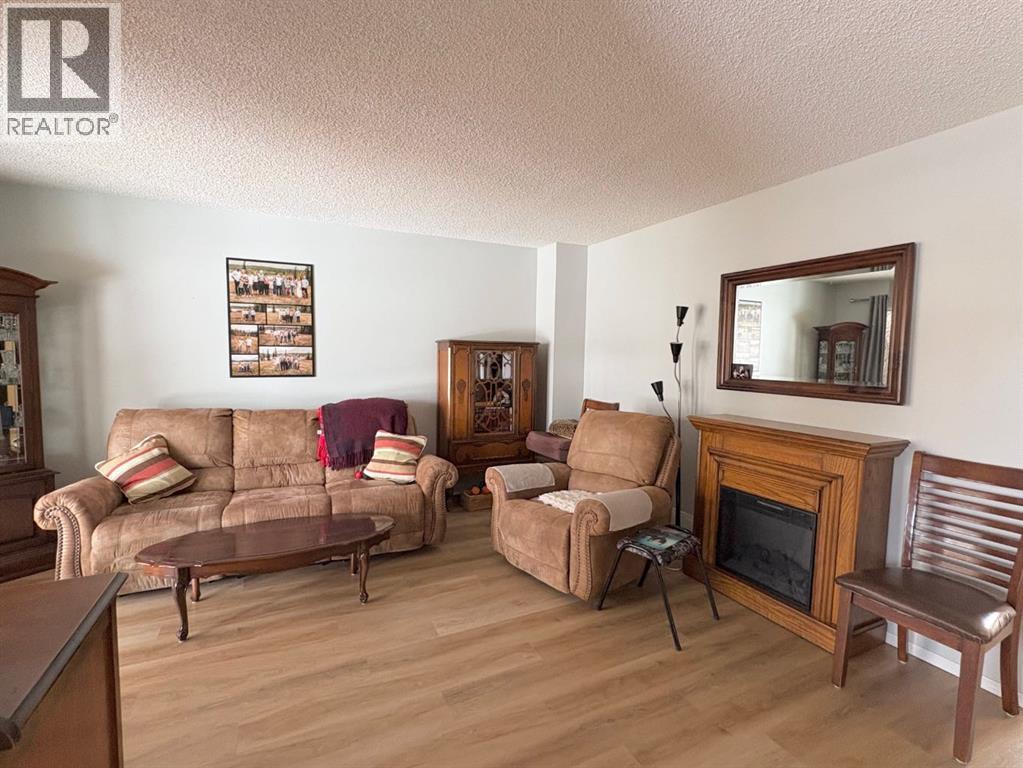 5743 56 Street, Rocky Mountain House, Alberta  T4T 1J8 - Photo 9 - A2300075