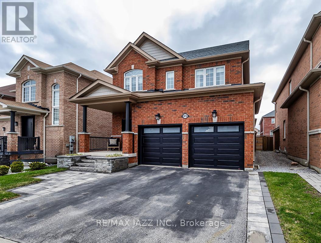 872 WILLIAM LEE AVENUE, Oshawa, Ontario