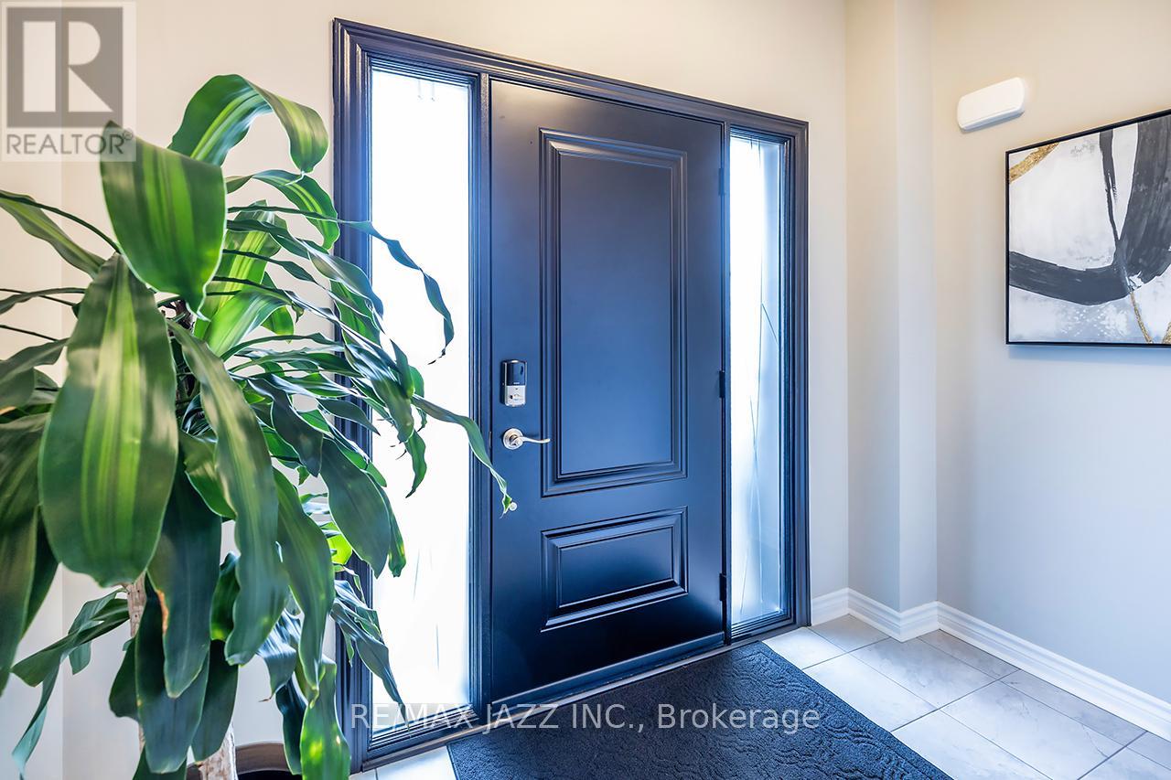 872 William Lee Avenue, Oshawa, Ontario L1K 0W2 - Photo 4 - E12995264