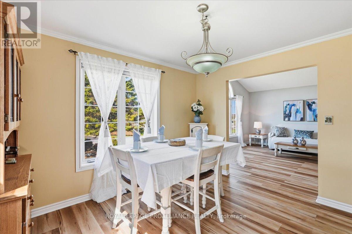 113 Deerfield Drive, Quinte West, Ontario  K8V 0B2 - Photo 13 - X12995378