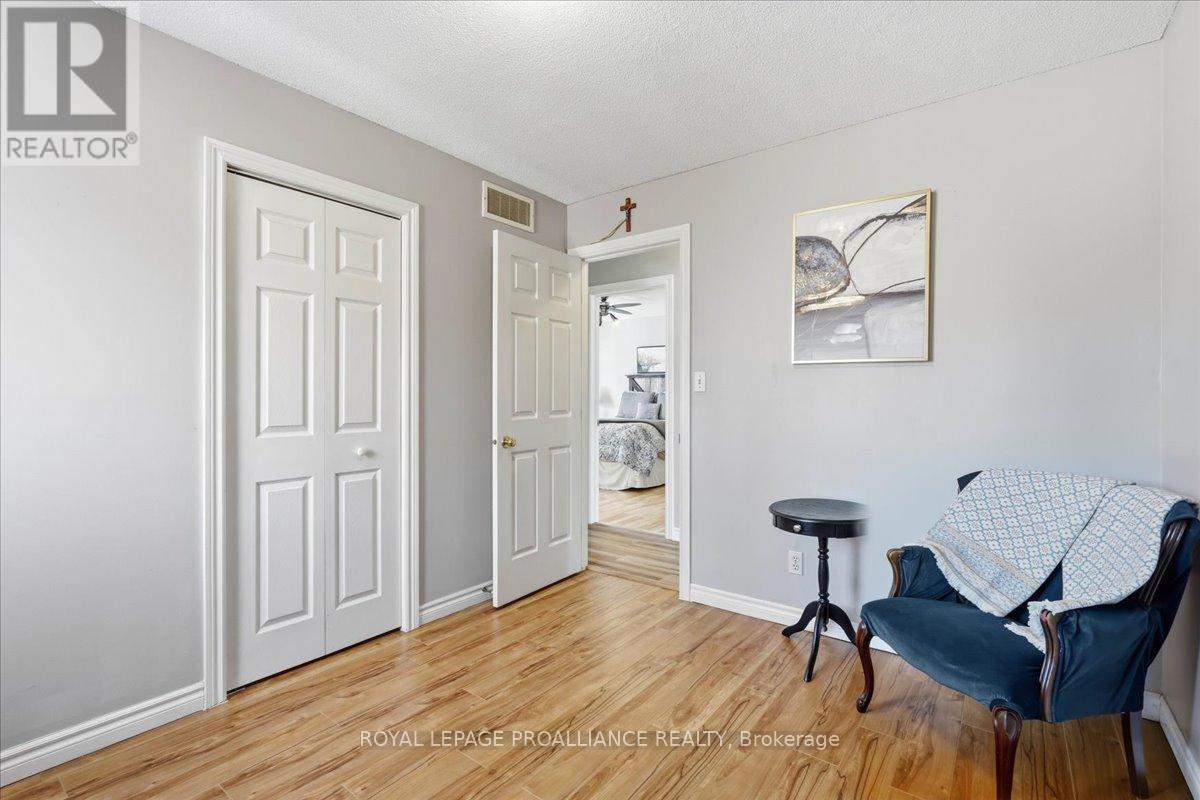 113 Deerfield Drive, Quinte West, Ontario  K8V 0B2 - Photo 22 - X12995378