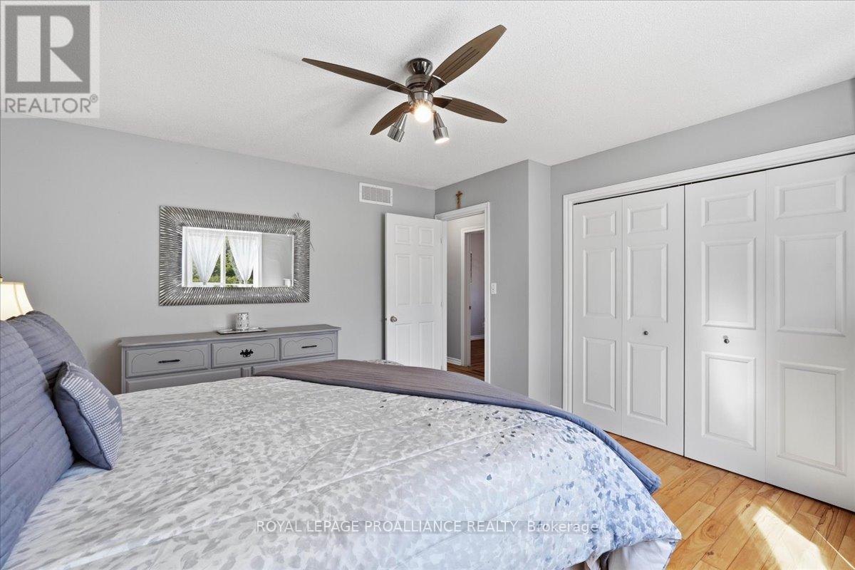 113 Deerfield Drive, Quinte West, Ontario  K8V 0B2 - Photo 26 - X12995378