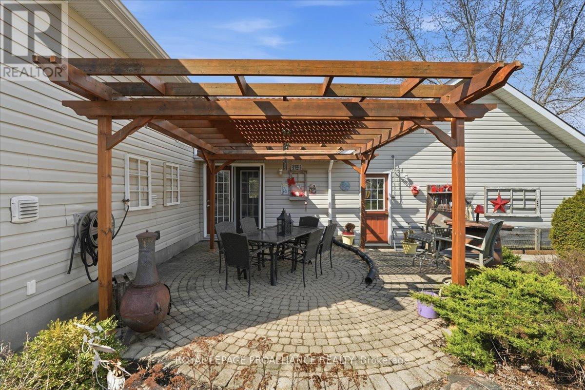 113 Deerfield Drive, Quinte West, Ontario  K8V 0B2 - Photo 39 - X12995378