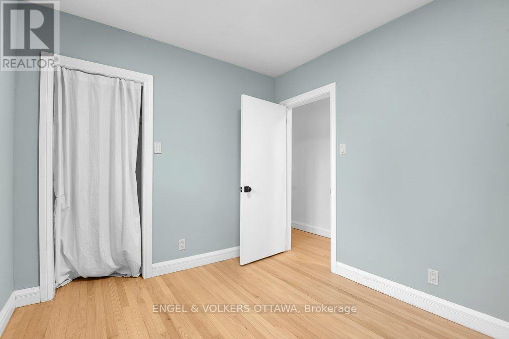 863 Duberry Street, Ottawa, Ontario K2A 3T2 - Photo 20 - X12995240