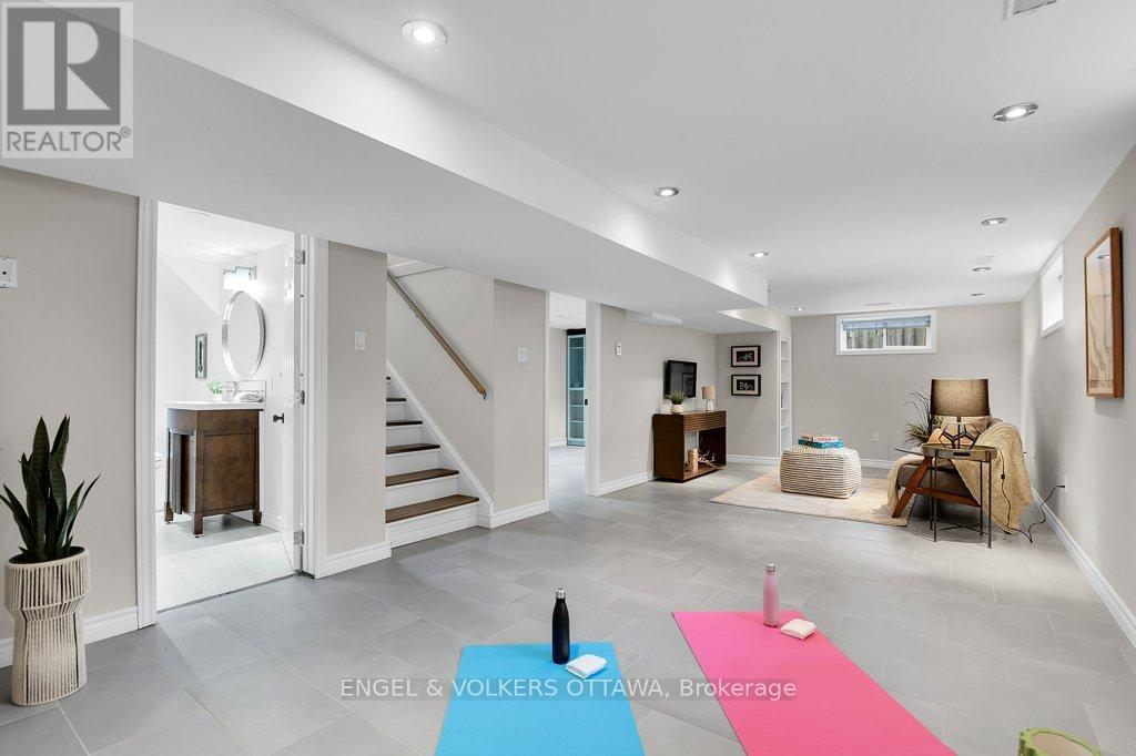 863 Duberry Street, Ottawa, Ontario K2A 3T2 - Photo 22 - X12995240