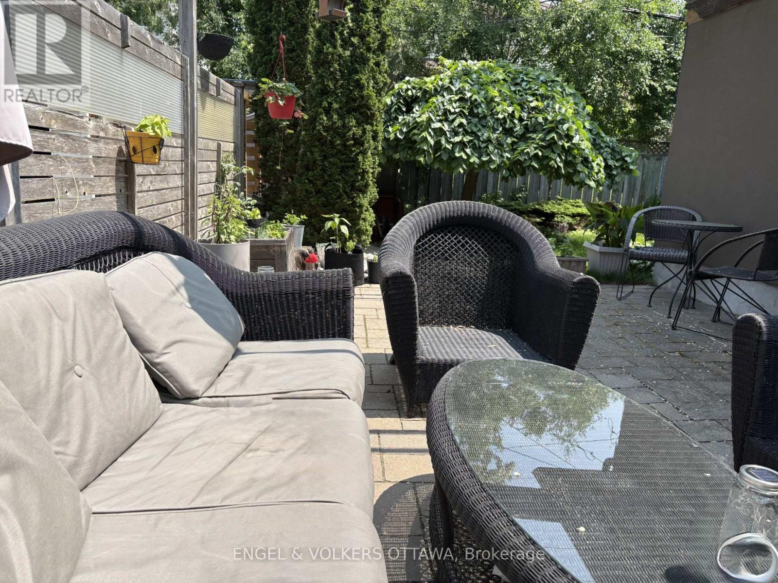 863 Duberry Street, Ottawa, Ontario K2A 3T2 - Photo 34 - X12995240