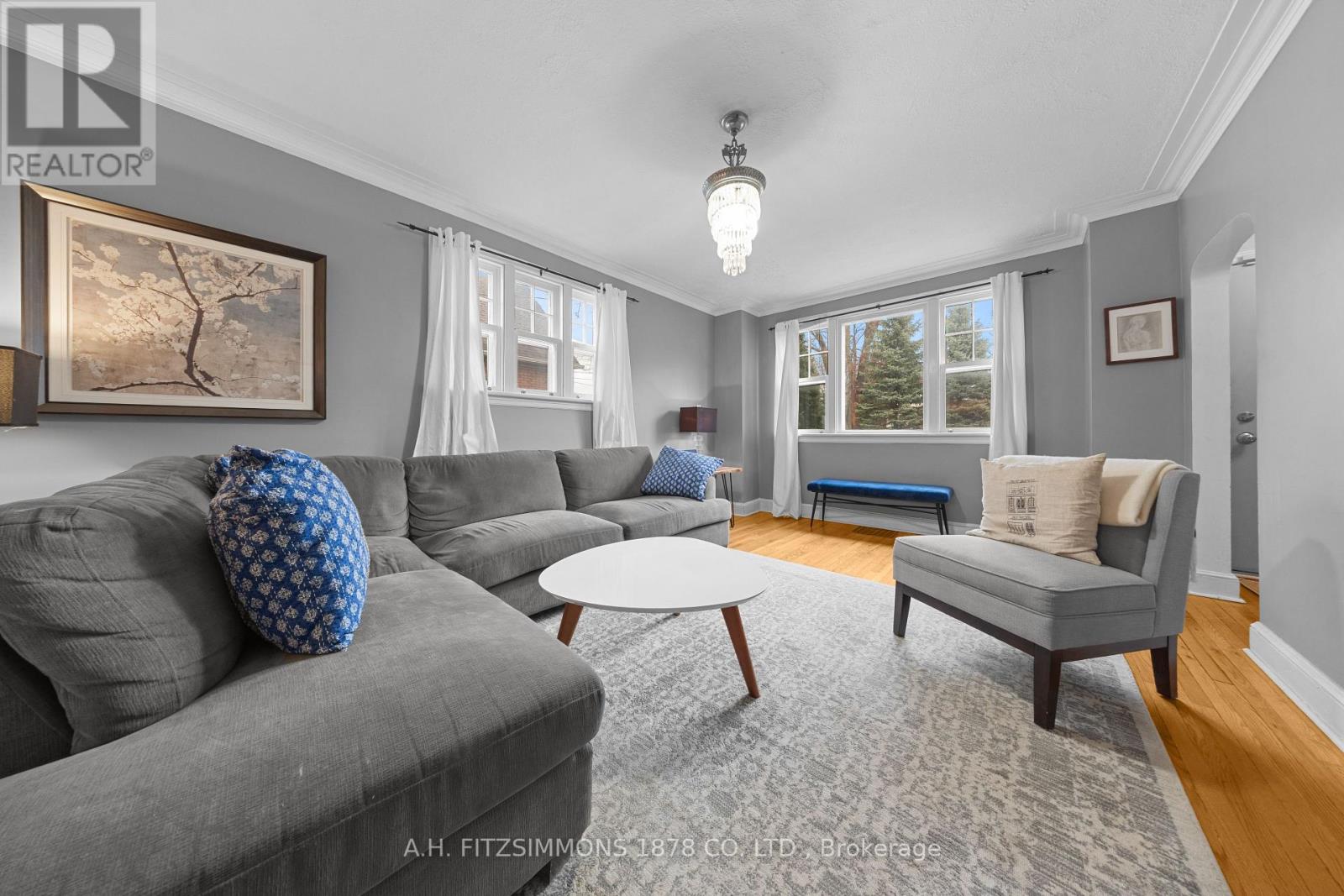 564 Tweedsmuir Avenue, Ottawa, Ontario K1Z 5P2 - Photo 6 - X12995262