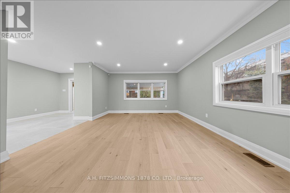 50 Putman Avenue, Ottawa, Ontario K1M 1Z3 - Photo 4 - X12995332