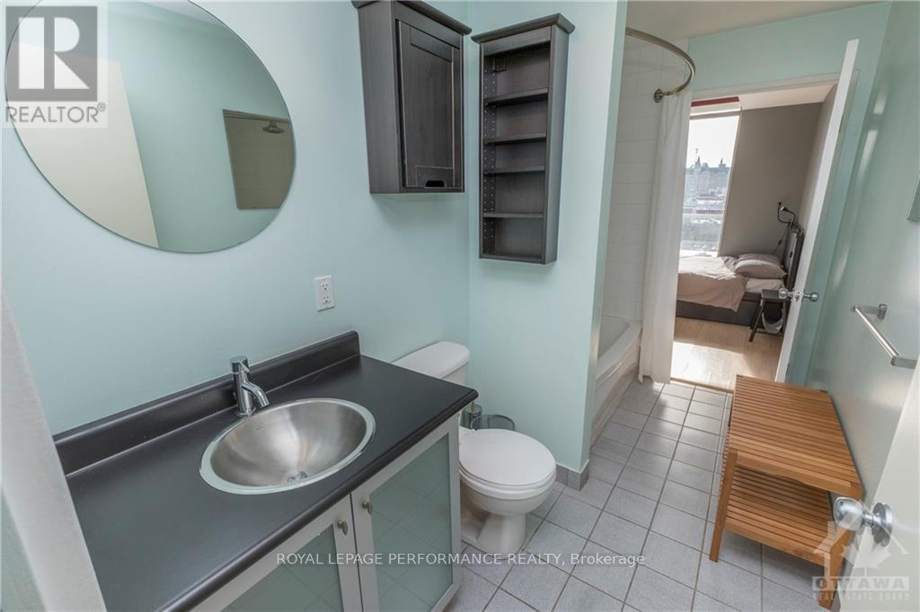 812 - 383 Cumberland Street, Ottawa, Ontario K1N 1J7 - Photo 9 - X12995384