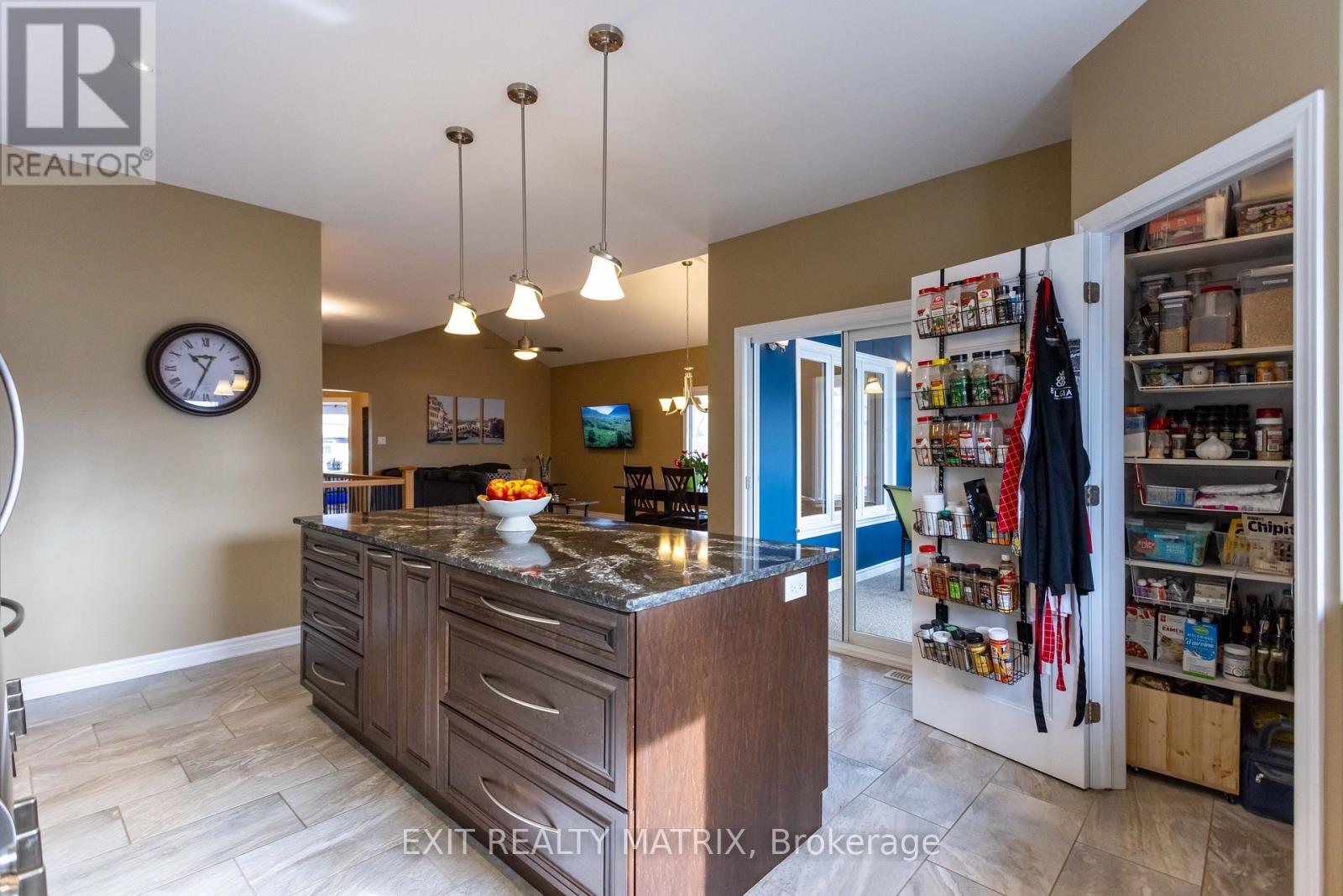 484 Bruges Street, Russell, Ontario K0A 1W0 - Photo 23 - X12995402