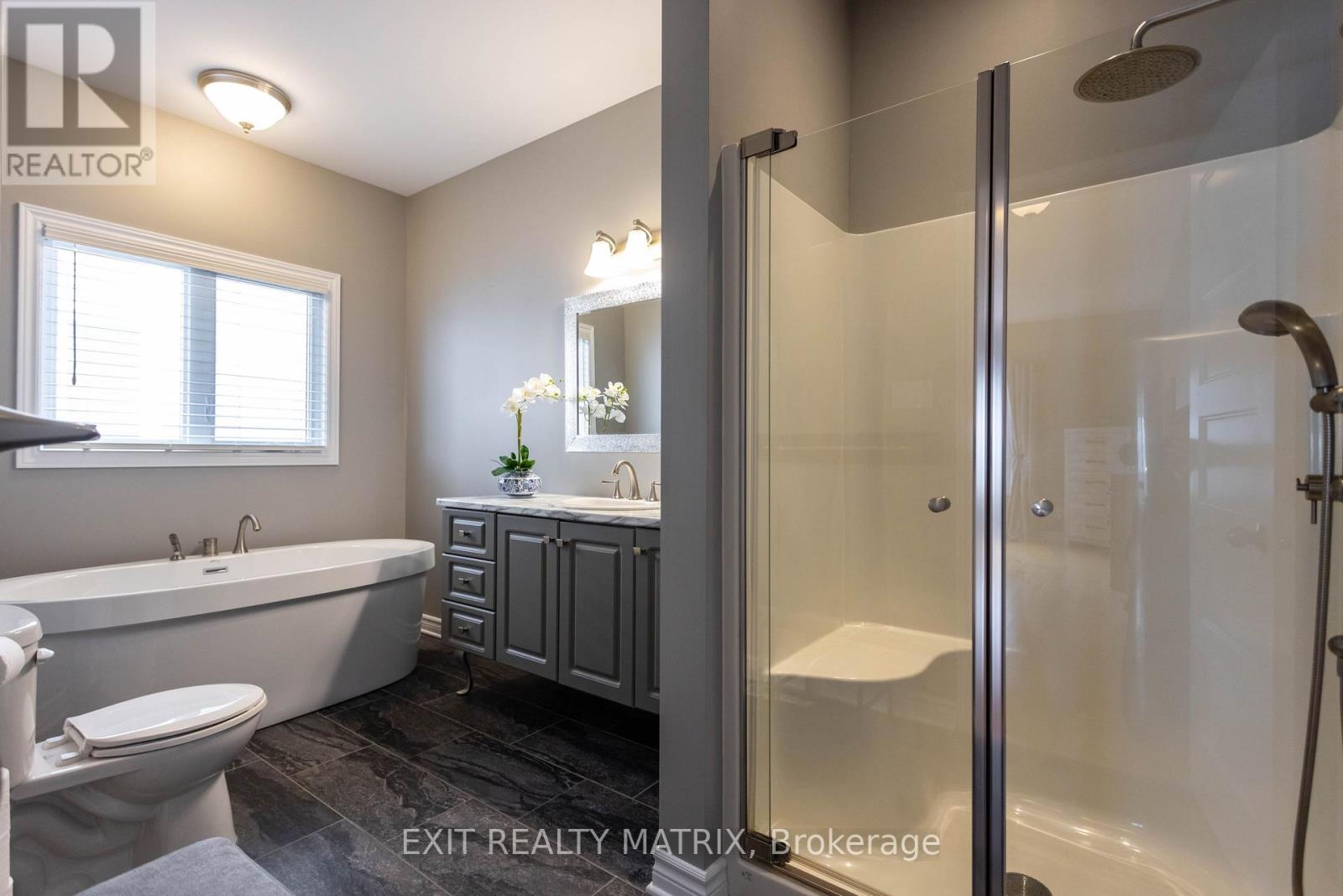 484 Bruges Street, Russell, Ontario K0A 1W0 - Photo 35 - X12995402