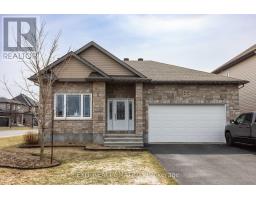 484 BRUGES STREET, Russell, Ontario