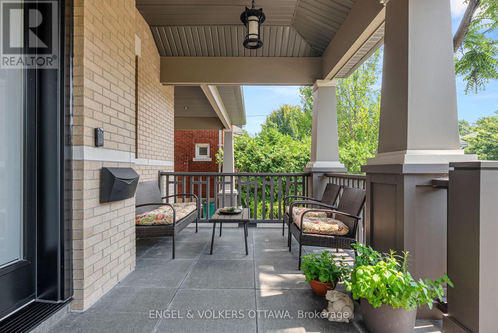 37 Clarendon Avenue, Ottawa, Ontario  K1Y 0P3 - Photo 3 - X12995444