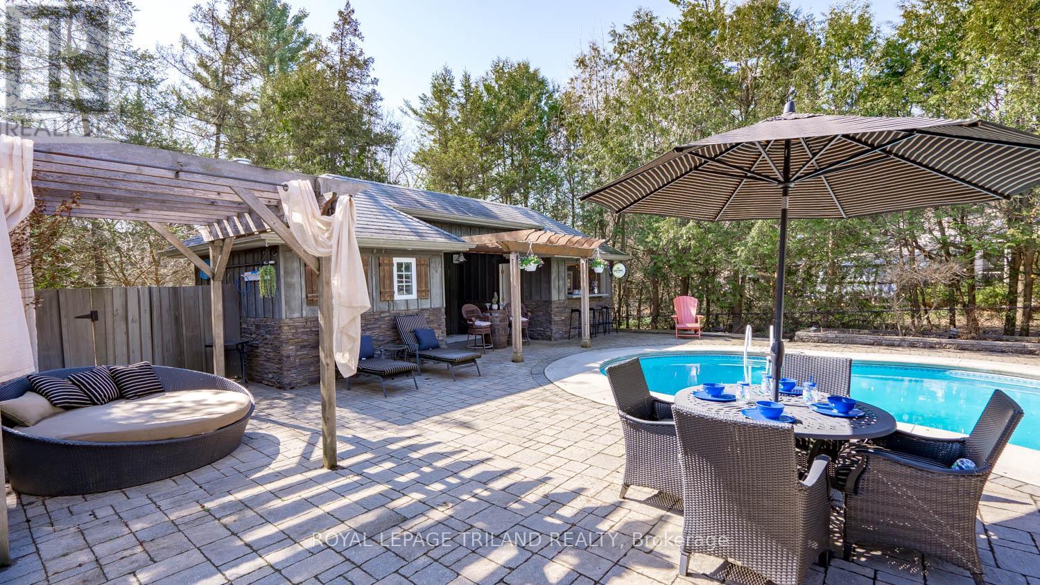 74 Kilworth Park Drive, Middlesex Centre, Ontario  N0L 1R0 - Photo 35 - X12995208