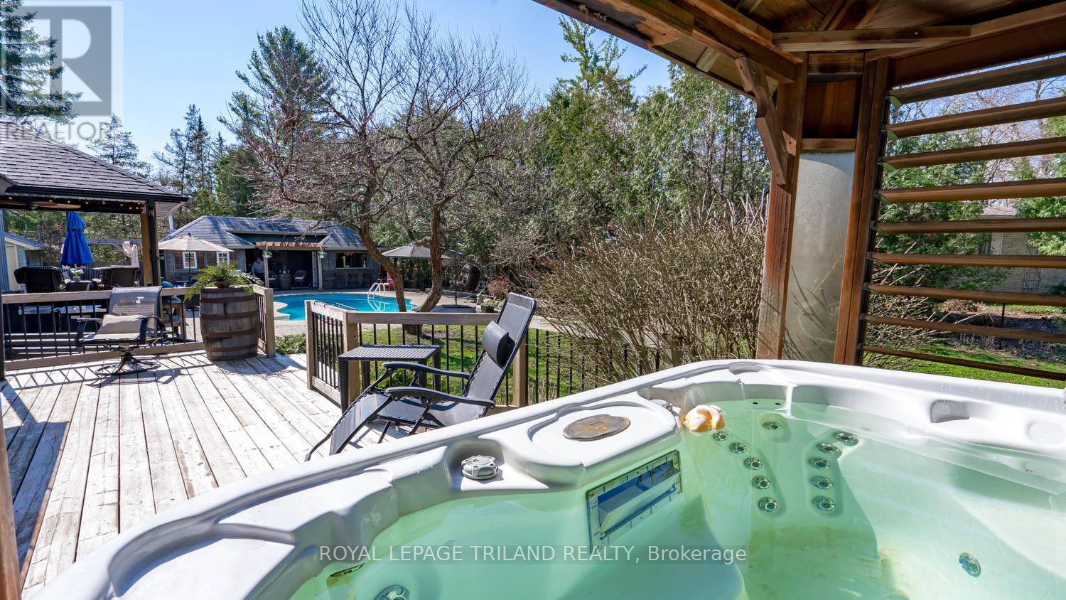 74 Kilworth Park Drive, Middlesex Centre, Ontario  N0L 1R0 - Photo 38 - X12995208