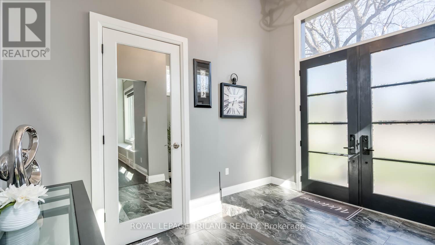 74 Kilworth Park Drive, Middlesex Centre, Ontario  N0L 1R0 - Photo 5 - X12995208