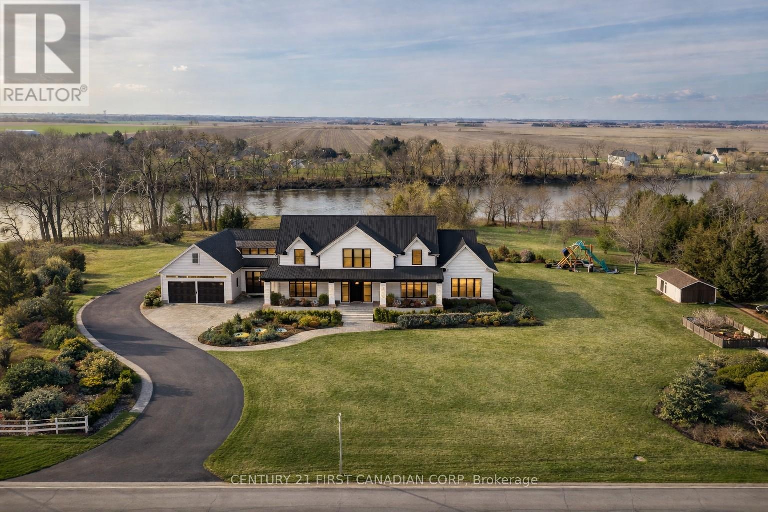 R.r #5 - 7211 Riverview Line, Chatham-Kent, Ontario  N7M 5T1 - Photo 3 - X12995430