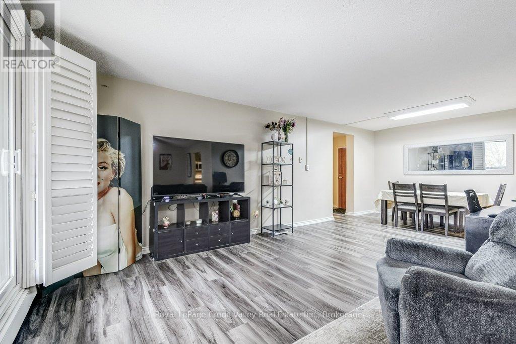 302 - 6 Shettleston Drive, Cambridge, Ontario  N3H 5E7 - Photo 12 - X12995256